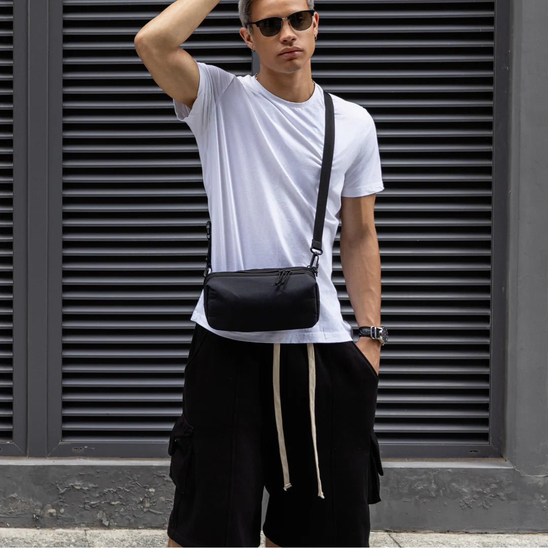 Cabinzero Tech Pouch 2.5L in Absolute Black Color 14