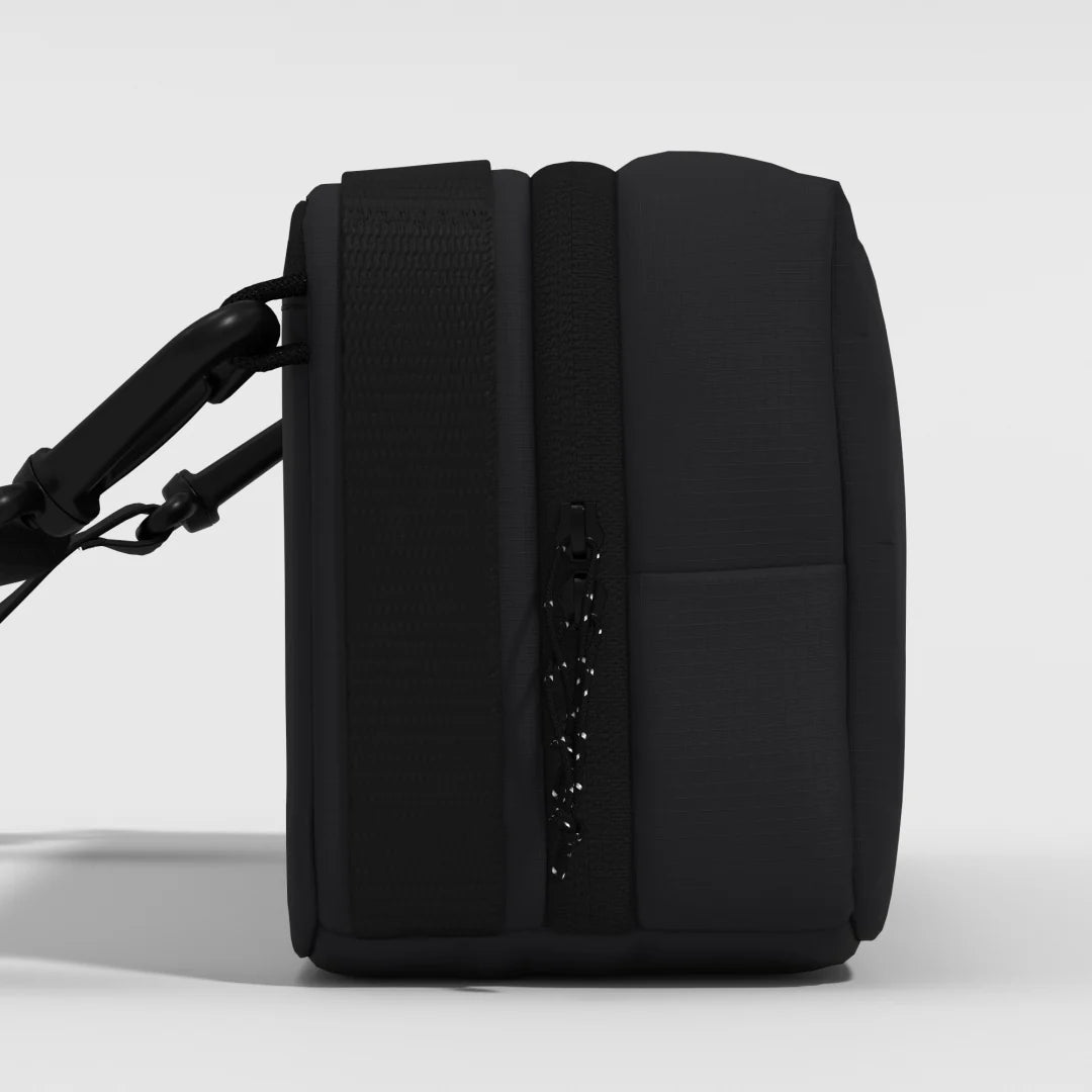 Cabinzero Tech Pouch 2.5L in Absolute Black Color 4