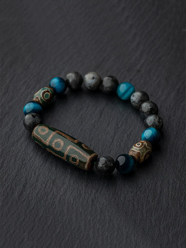 Hoseiki Tibetan Dzi Series The Lush Aura Bracelet