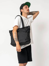 Rennen Ripstop Tote in Black Color 8
