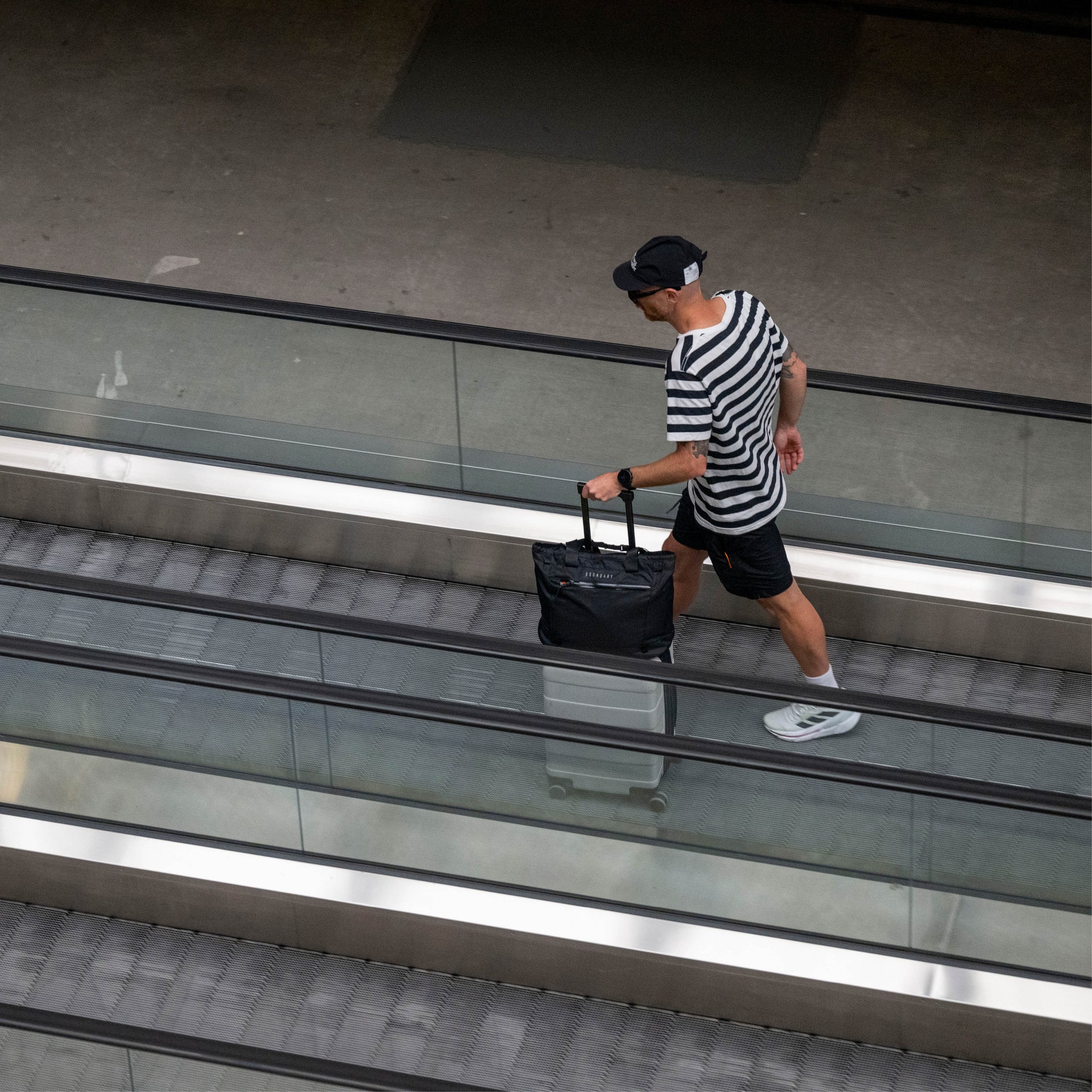 Rennen Ripstop Tote in Black Color 9