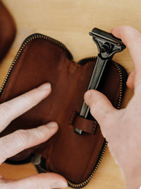Supply Co.The Single Edge Travel Case (Black) 4