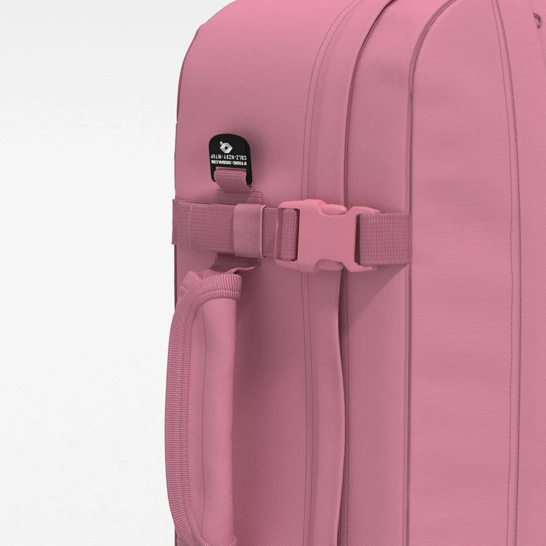 Cabinzero Classic Backpack 44L in Rosa Rosa Color