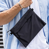 Cabinzero Classic Sacoche 2.5L in Absolute Black Color 10
