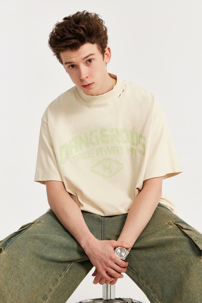 "Dangerous" Graphic Oversized T-Shirt 7