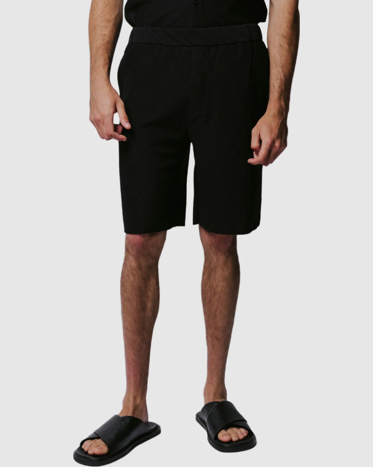 Justin Cassin Abade Pleated Shorts in Black Color