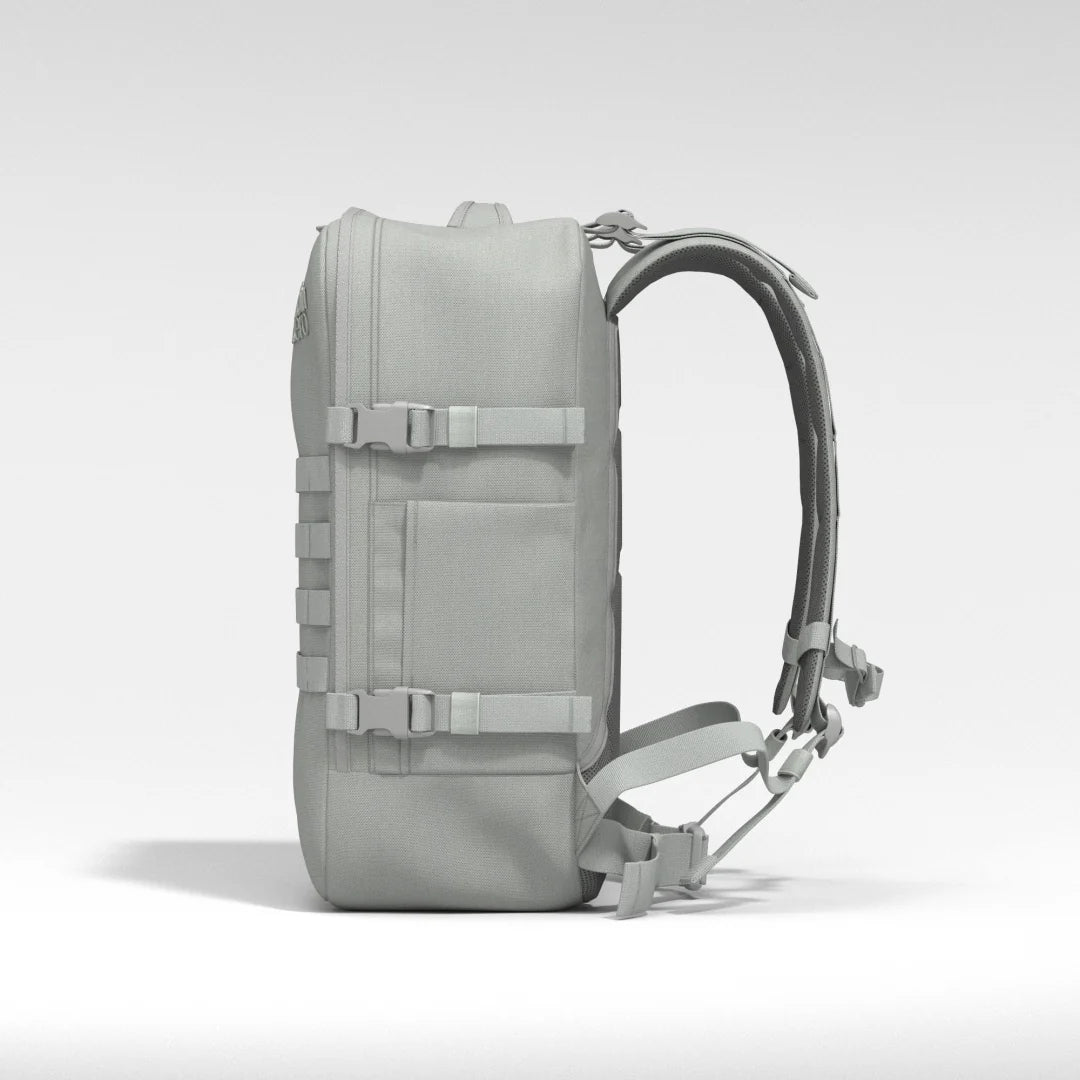 Cabinzero Military 44L in Frosty Morning Color
