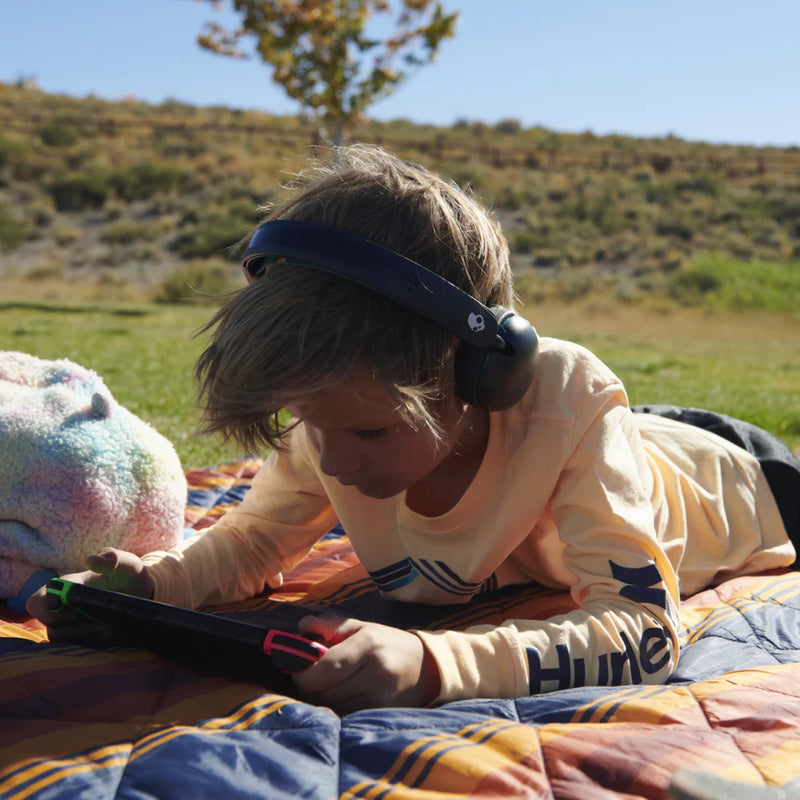 Skullcandy Grom® Wireless Over-Ear Headphones for Kids in Black Color 6