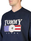 Tommy Jeans Comfort Fit Sweatshirt (Navy) 4