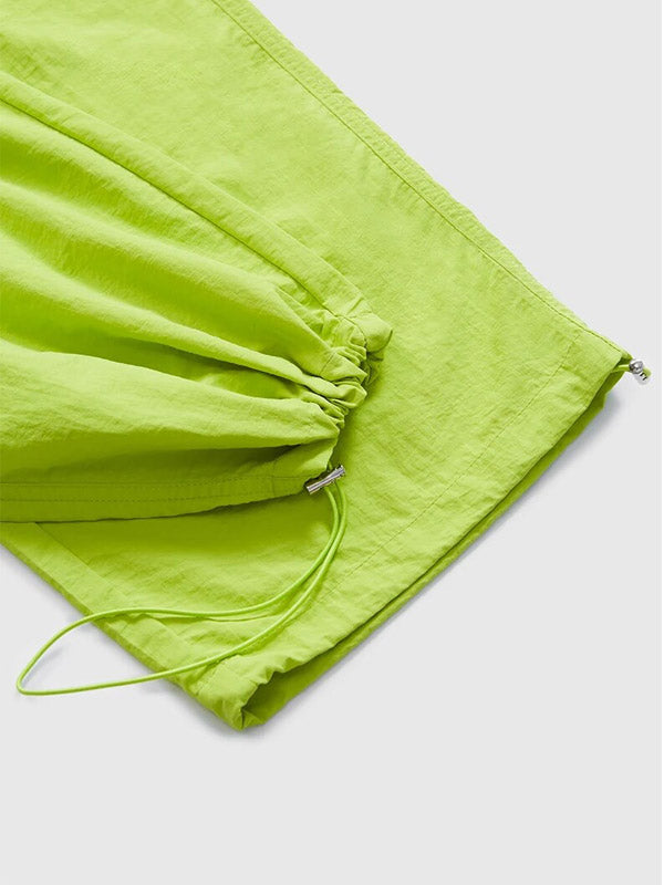 绿色防水降落伞裤