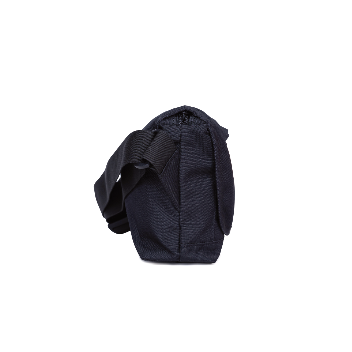 Cabinzero Flapjack Shoulder Bag 4L in Absolute Black Color