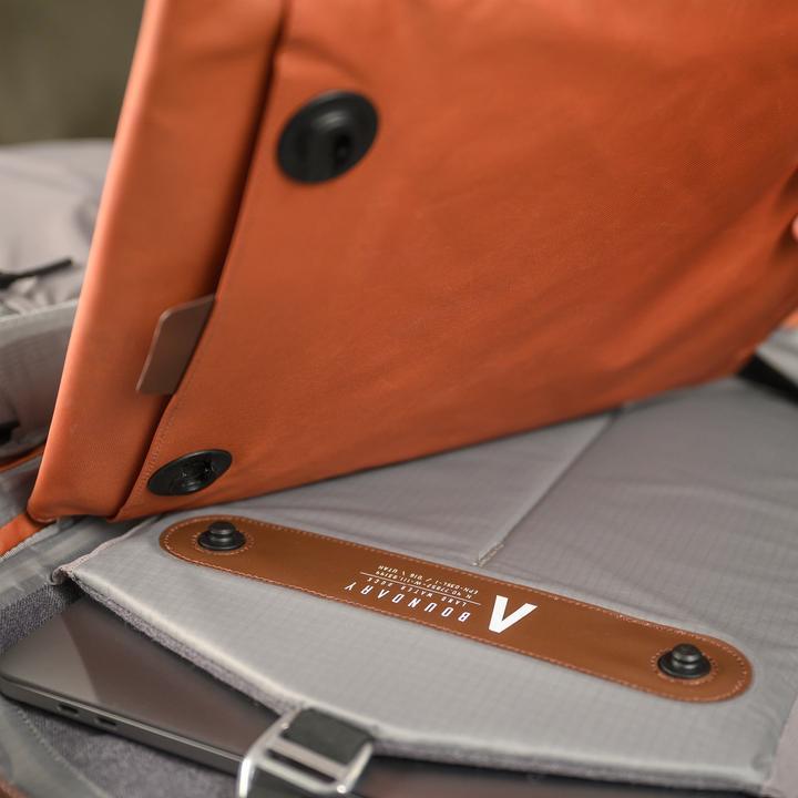 BOUNDARY FIELDSPACE LAPTOP SLEEVE FIELDSPACE Laptop Sleeve