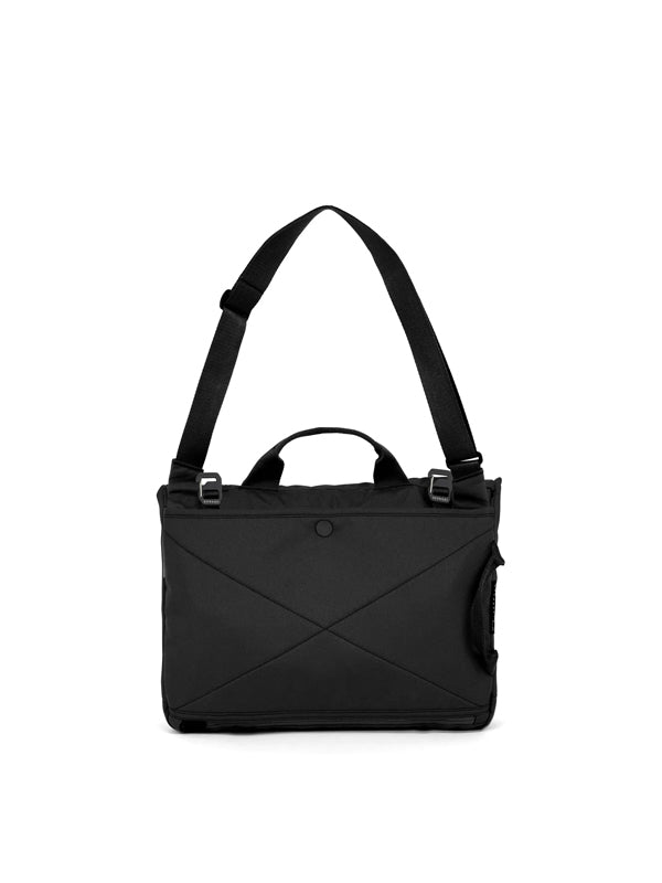 Rennen Shoulder Bag in Black Color 5